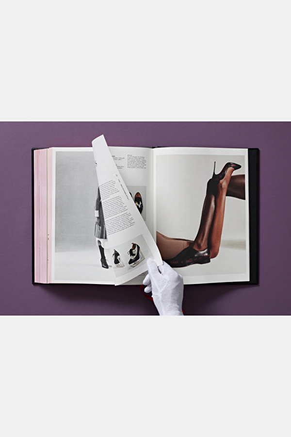 Multicolor Book 17