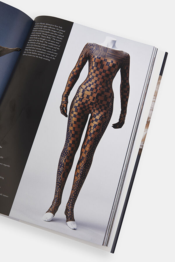 Fashion History From The 18Th To The 20T 10