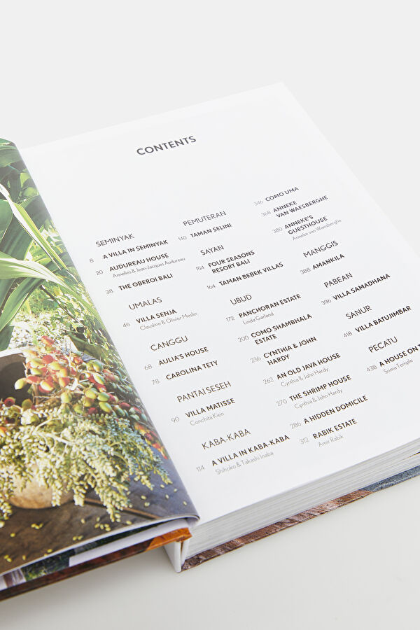 Living in Bali. 45th Ed. 4
