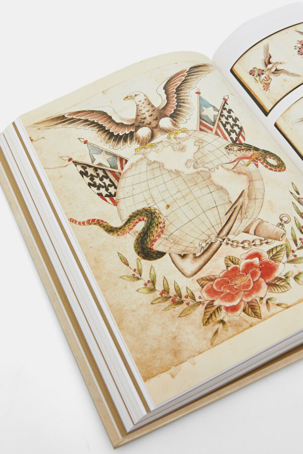 TATTOO : 1730S-1970S HENK SCHIFFMACHER'S, Multicolor, STD 9