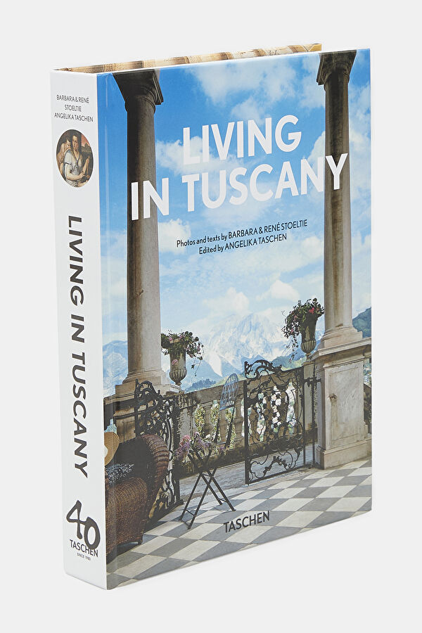 Living in Tuscany. 45th Ed. 2