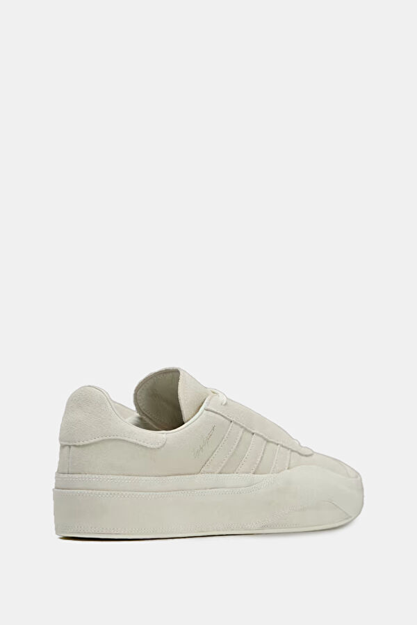 Cream Sneaker 5
