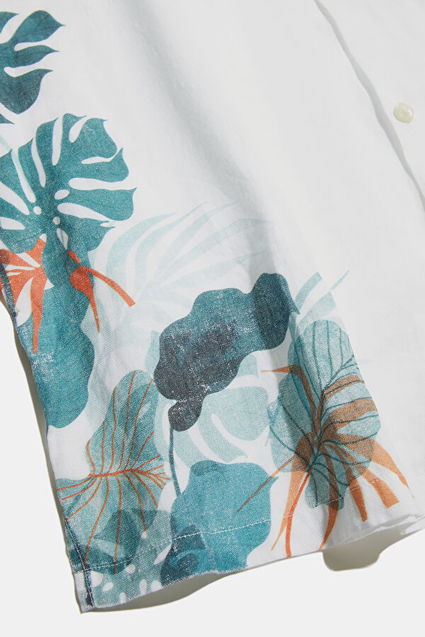 White Patterned Resort Collar Shirt 4