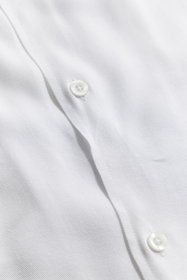 Relax Mold Cream Embroidered Shirt 4