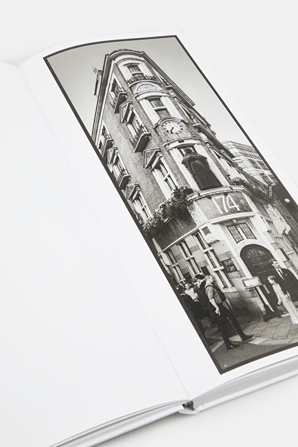 Multicolor Book 11
