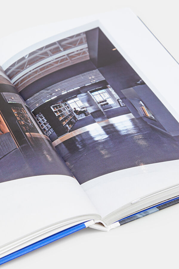 Multicolor Book 10