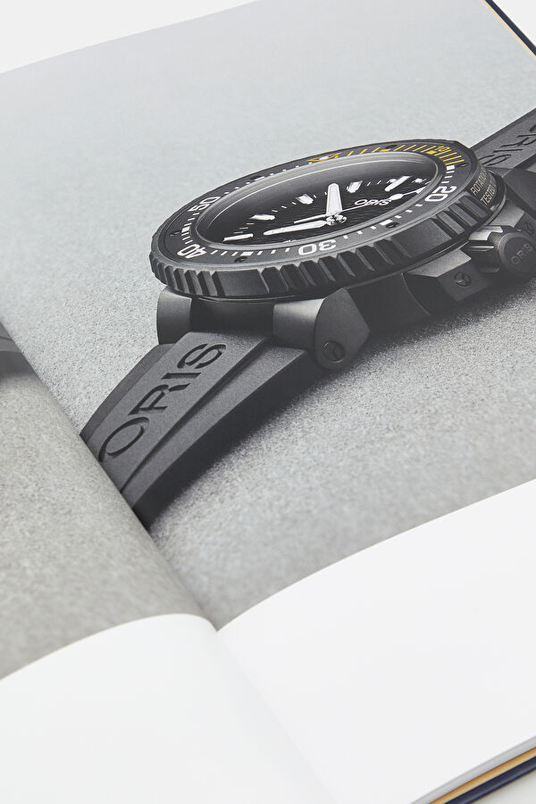 The Watch Book – Oris 10