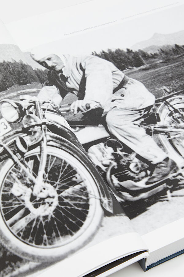 BMW Motorrad 6