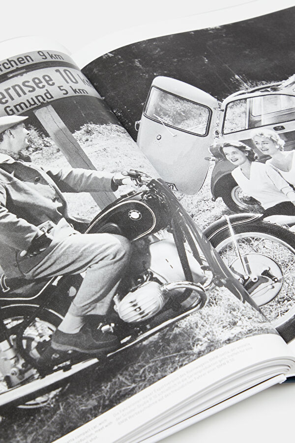 BMW Motorrad 9