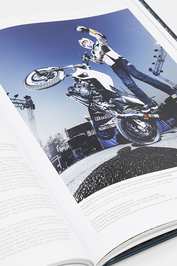 BMW Motorrad 12