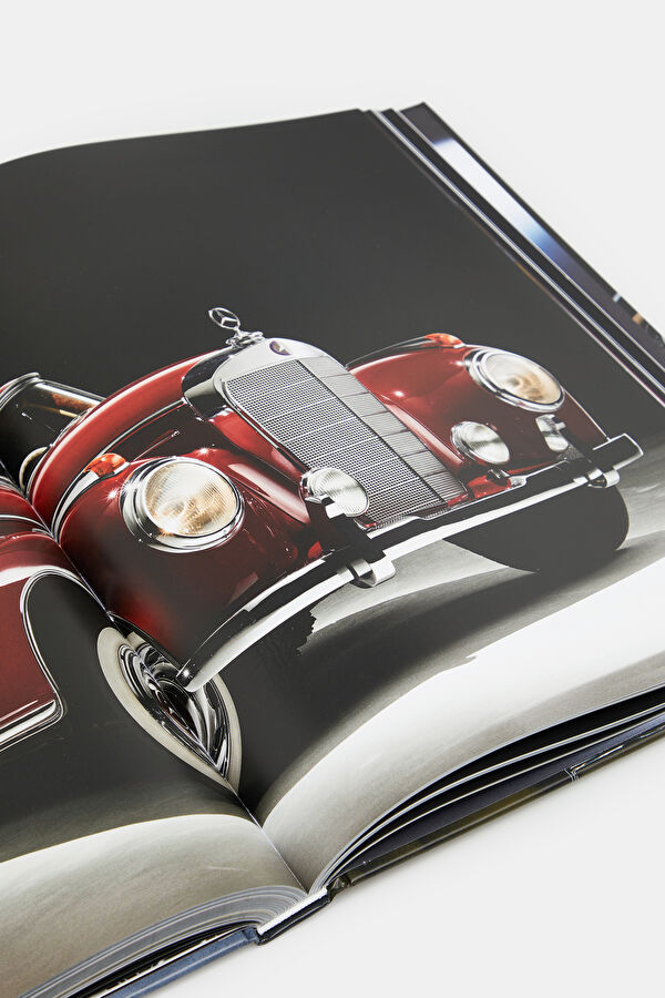 The Classic Cars Book 9