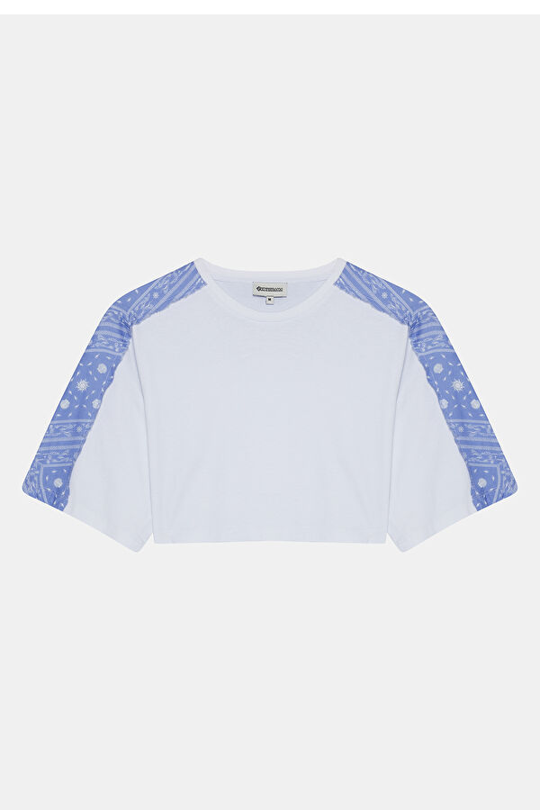 Ekru Bisiklet Yaka Desenli T-Shirt