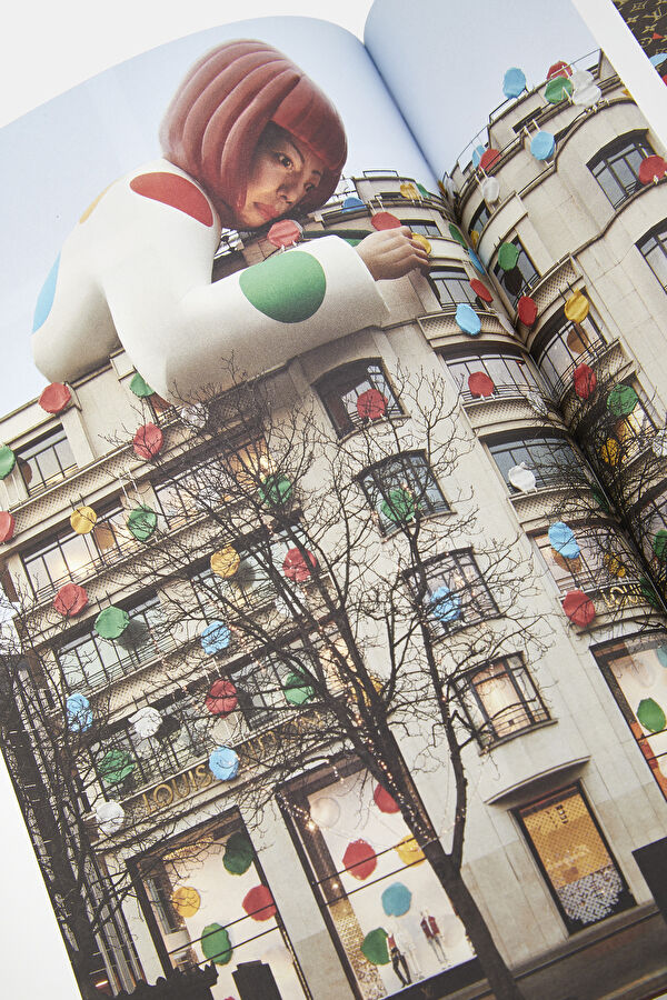 Multicolor Book 16