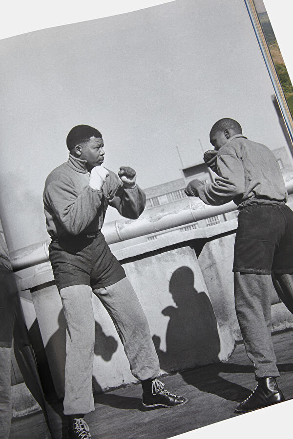 Mandela Extraordinary Life 11