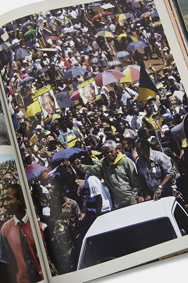 Mandela Extraordinary Life 15