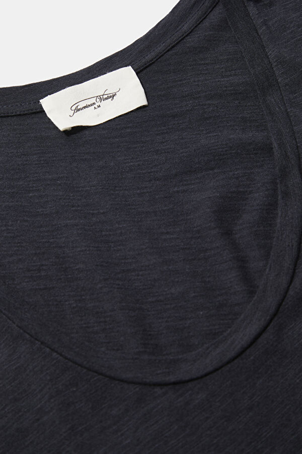 Lacivert V Yaka T-Shirt 3