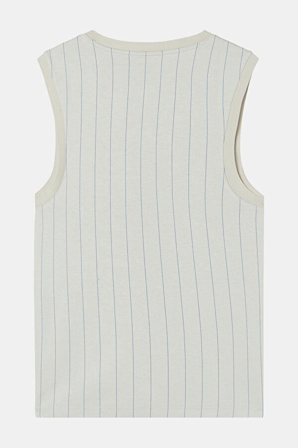 Relax Fit White Tshirt 2