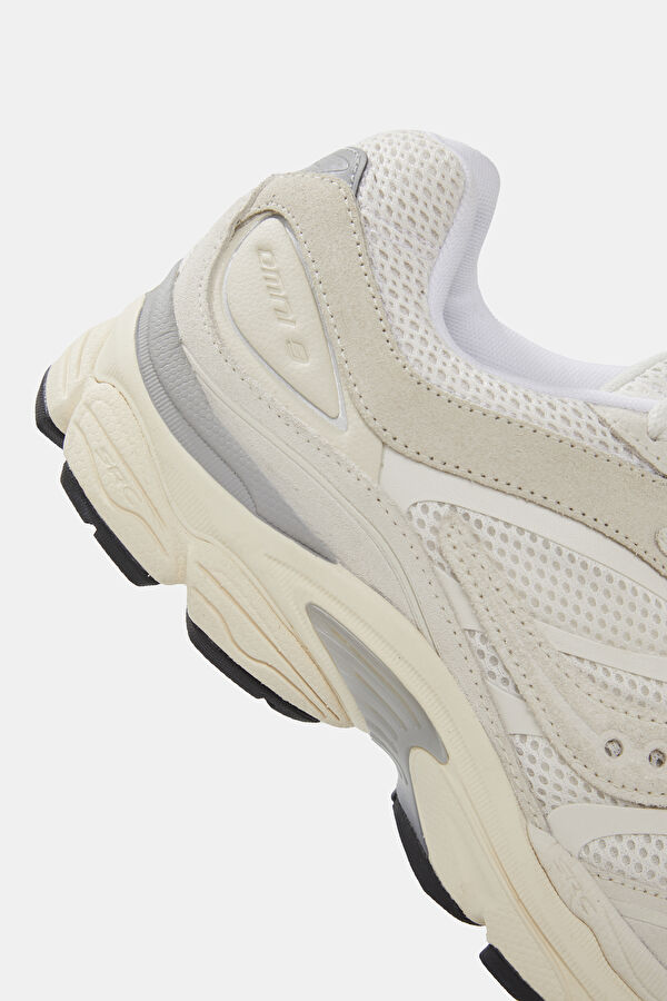 Progrid Omni White Men's Sports Shoes 4