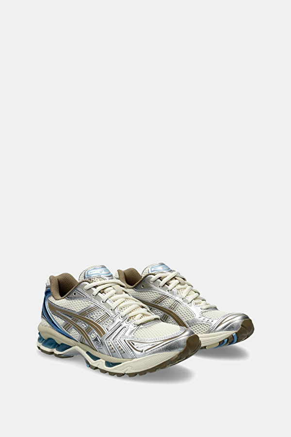 Grey Sneaker 3