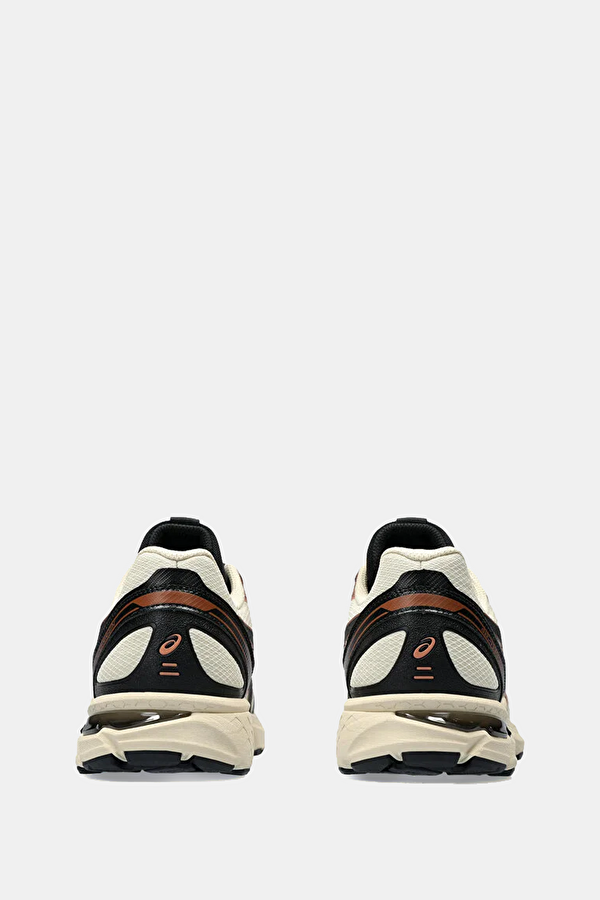 Cream Sneaker 5
