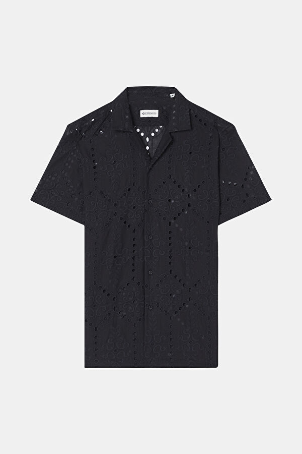 Black Design Filled Resort Collar Shirt
