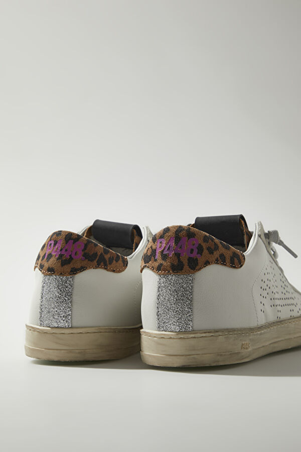 White Sneaker 4