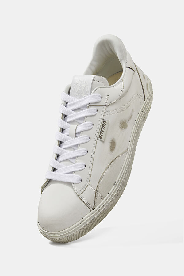 White Sneaker 6