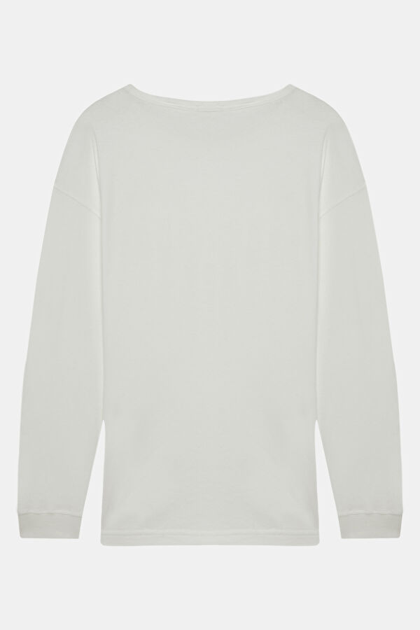 Oversize White Tshirt 2