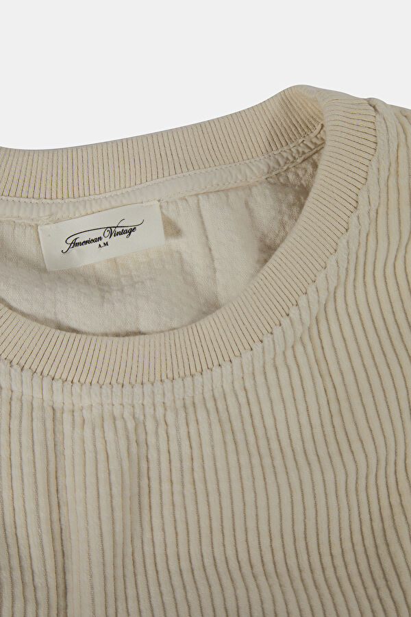 Oversize Ekru Bisiklet Yaka T-Shirt 3