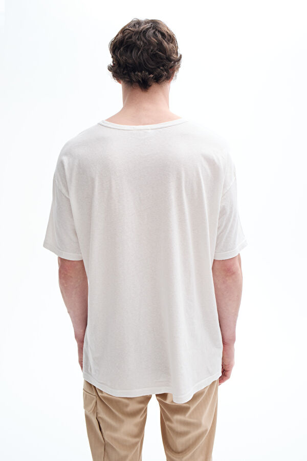 Oversize Beyaz Bisiklet Yaka T-Shirt 2