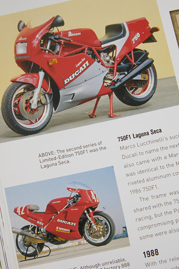 The Complete Book of Ducati Motorcycles 10
