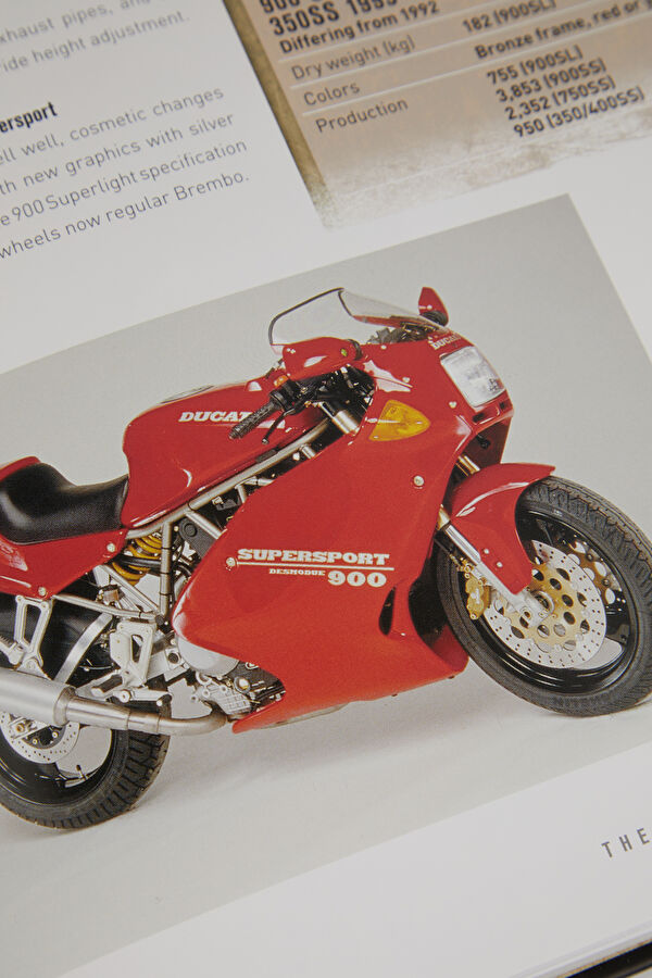 The Complete Book of Ducati Motorcycles 11