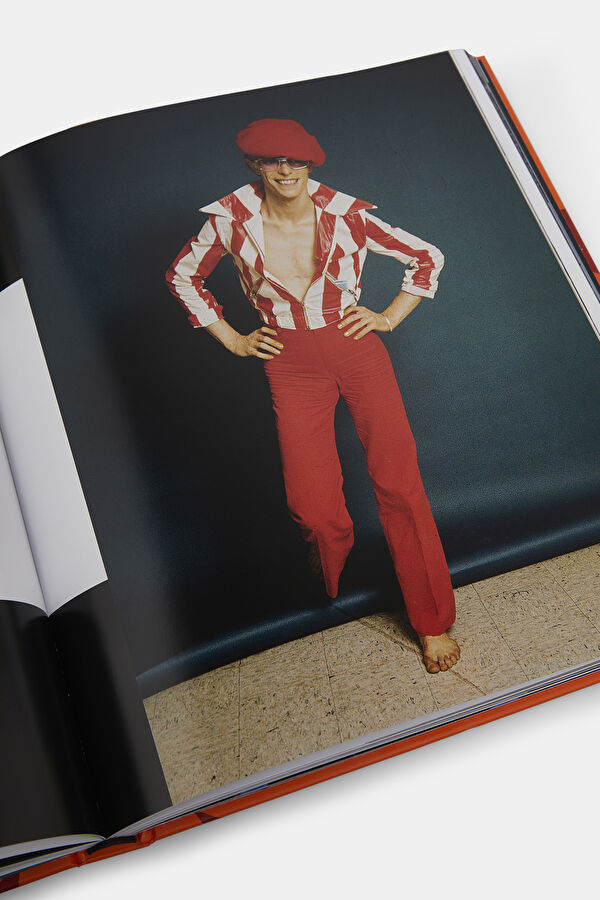 Multicolor Book 13