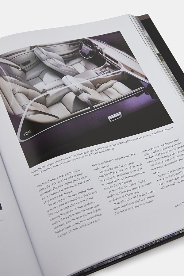 The Complete Book of Jaguar 10