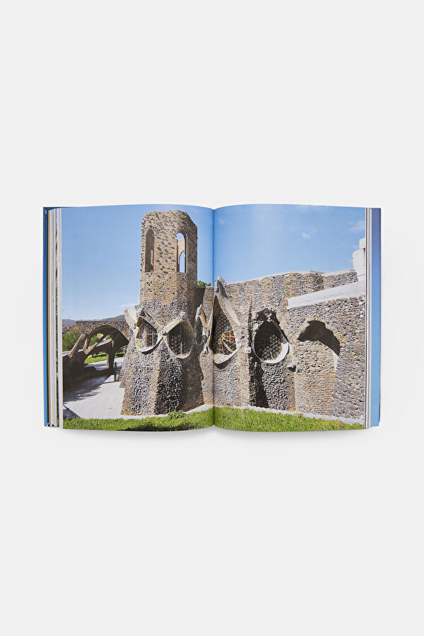 Gaudi 40th Edition 3