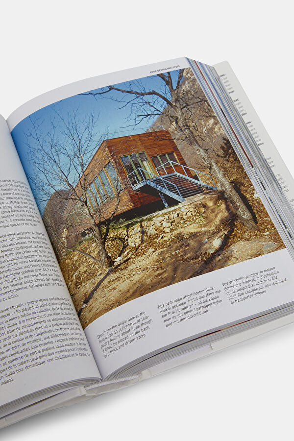 100 Contemporary Houses 11