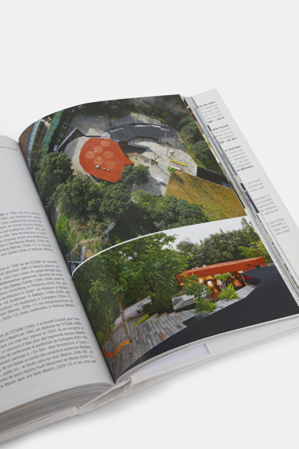 100 Contemporary Houses 18