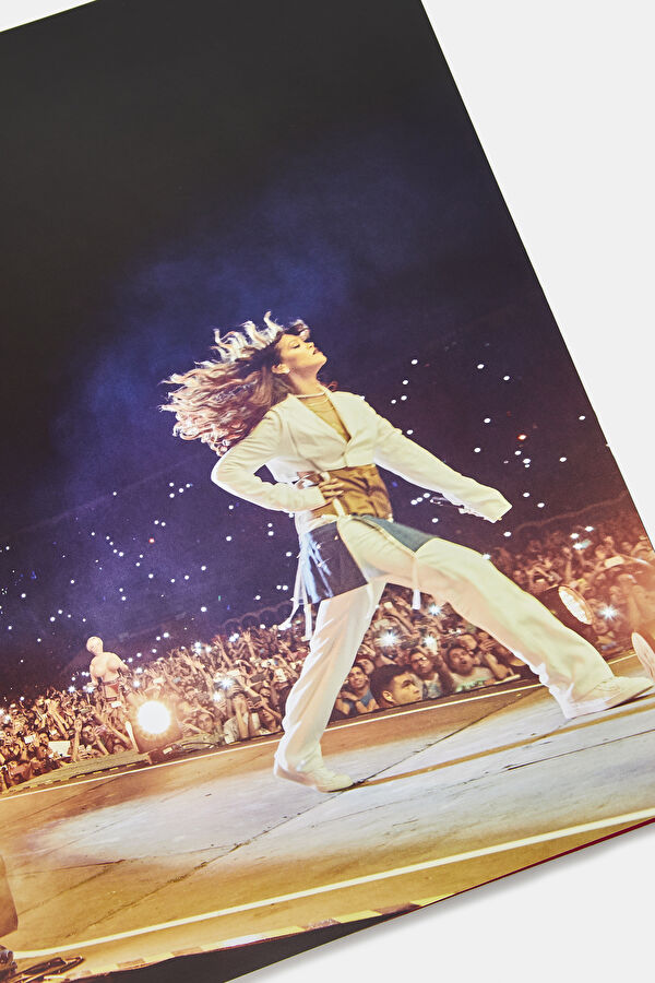 Rihanna 7