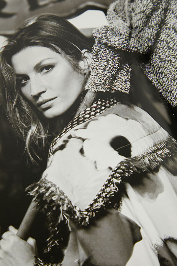 Chanel - The Karl Lagerfeld Campaigns 12