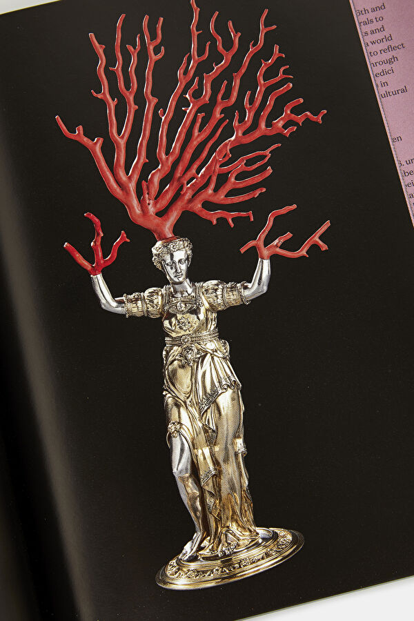Cabinet of Curiosities 40th Edition 12
