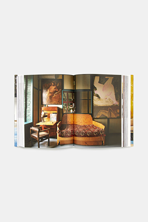 100 Interiors Around the World 8