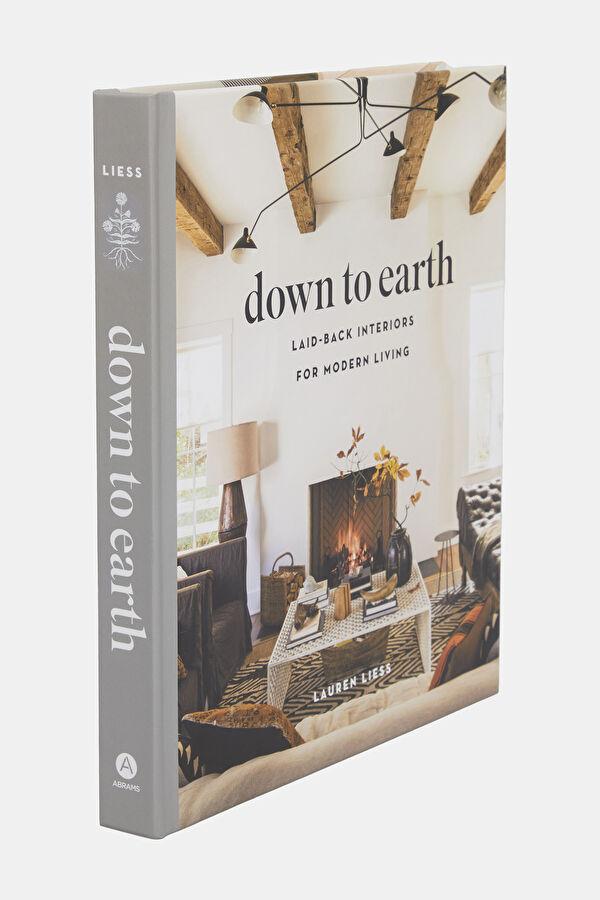 Down to Earth: Laid-Back Interiors for Modern Living 2