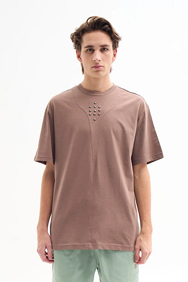 Coffee-colored crew neck men's T-shirt
