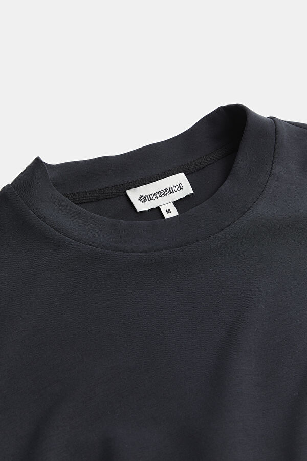 Black Crew Neck Men's Sweatshirt 5