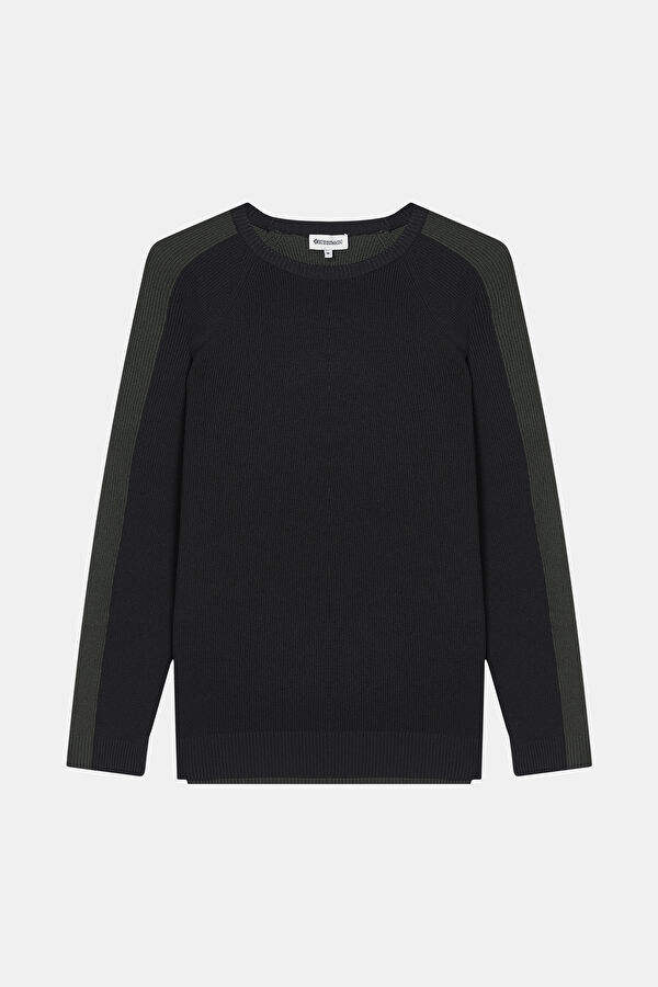 Black Knitted Men's Sweater 3