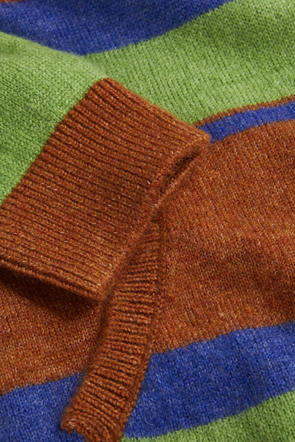 Colorful Striped Pattern Knitted Men's Sweater 6