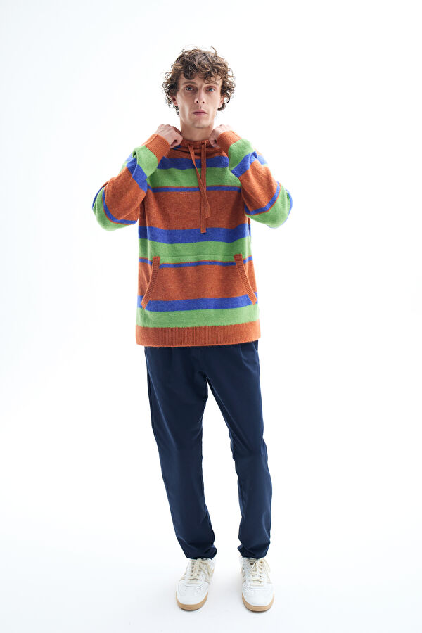 Colorful Striped Pattern Knitted Men's Sweater