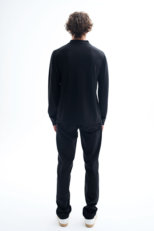 Black Knitted Men's Sweater 2