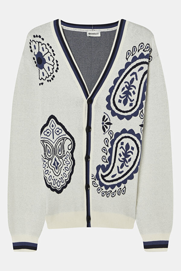White Knitted Patterned Knitted Cardigan 3