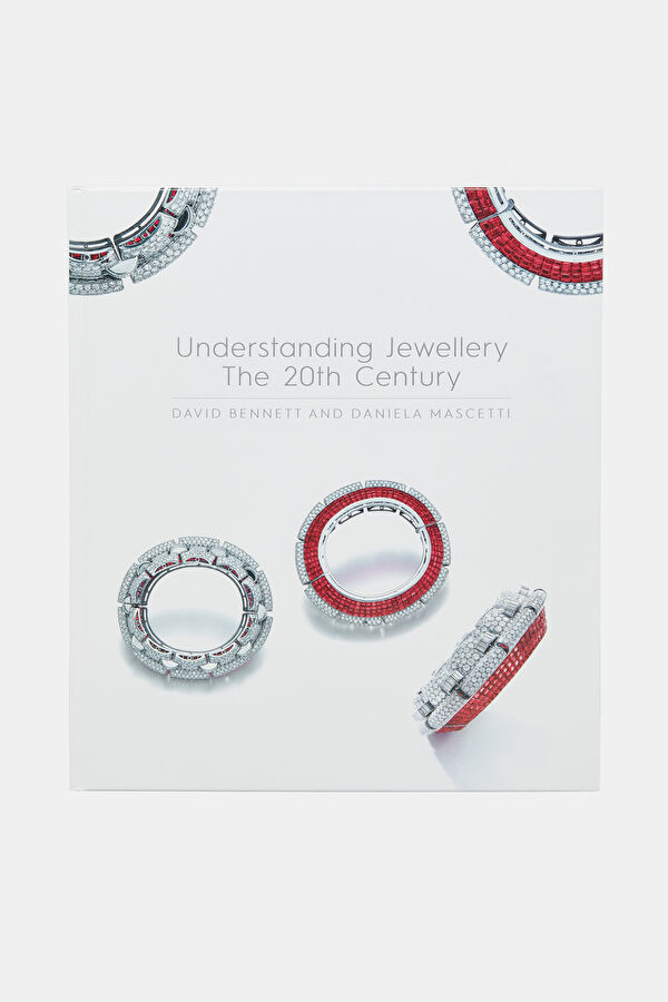 Understanding Jewellery The 20th Century 3